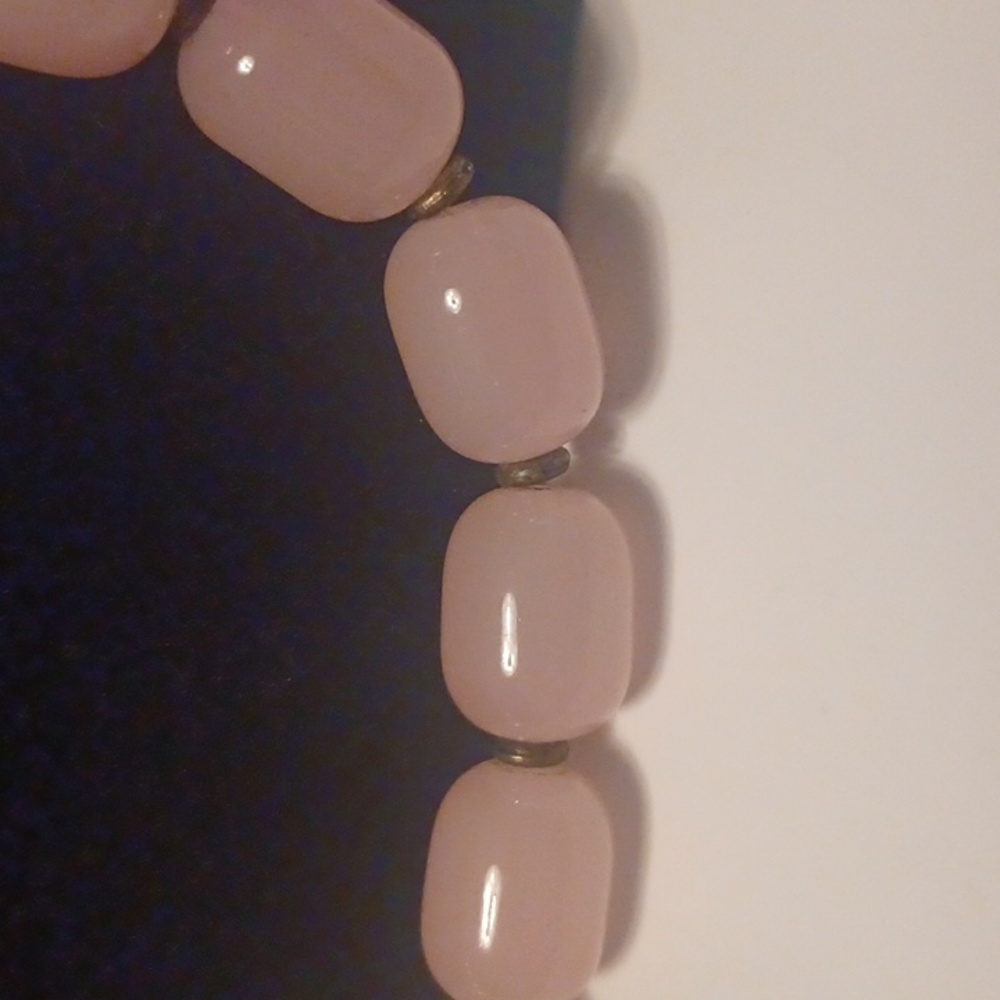 PINK QUARTZ NECKLACE NWOT, 22 INCHES, RARE FIND - Picture 2 of 4